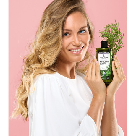 Afrodita HC ESSENCE Nyugtató hatású korpásodás elleni sampon Afrodita HC ESSENCE Nyugtató hatású korpásodás elleni sampon